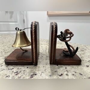 VINTAGE WOODEN NAUTICAL BOOK ENDS- ANCHOR & BRASS BELL